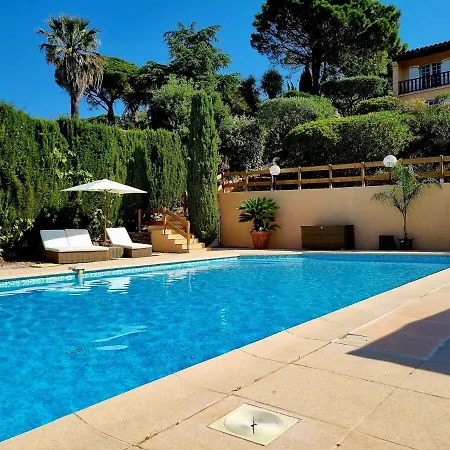 4 Etoiles - Parking - Wifi - Clim - Piscine 생트막시메